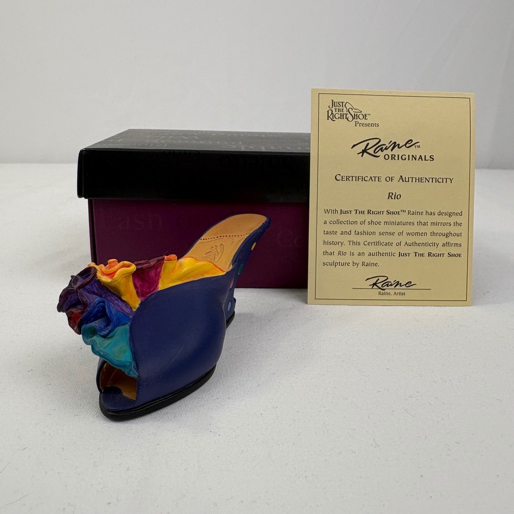 Vintage Just the Right Shoe By Raine Rio 25080 1999 Box COA